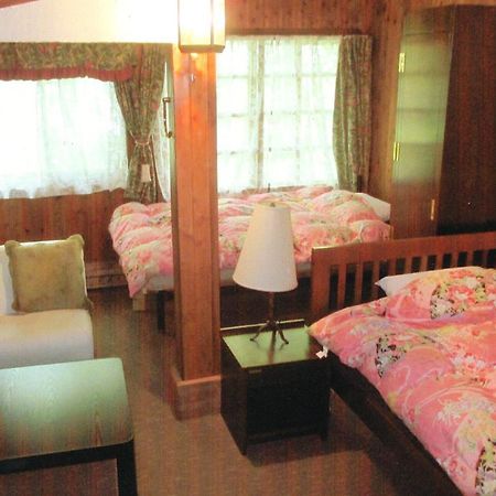 Pension Hakuba 70 Экстерьер фото