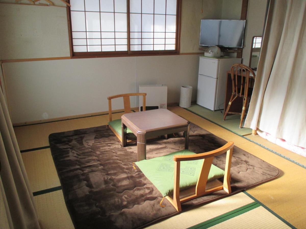 Pension Hakuba 70 Экстерьер фото